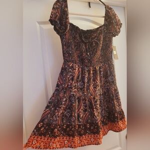 🎃🍂 City Studio Black and Orange Puff Sleeve Mini Dress